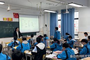 攻防俱佳！马尔卡宁13中9砍半场最高19分外加6板2断2帽